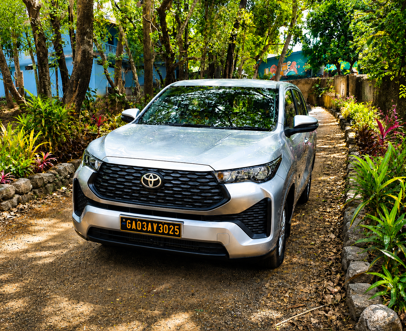 Toyota Innova Hycross